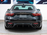もちろんサラウンドビューモニター+パークセンサーを搭載。駐車時の不安を軽減。