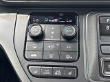【 オートエアコン 】車内温度を感知して自動で温度調整をしてくれるのでいつでも快適な車内空間を創り上げます!//