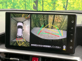 【パノラミックビューモニター】専用のカメラにより、上から見下ろしたような視点で360度クルマの周囲を確認することができます☆死角部分も確認しやすく、狭い場所での切り返しや駐車もスムーズに行えます。
