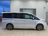気になるお車がございましたらお気軽にご来店下さい。季節に応じたお飲み物をご用意してお客様のご来店をお待ちしています。