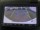 バックカメラ付き☆バックする際にモニターに表示してくれます!運転席にいながら、後方確認が出来るので、バック駐車がスムーズに行えます◎