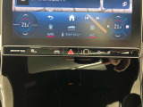 バックカメラにより駐車時の後方確認も楽にできます。