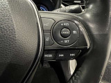 【ステアリングスイッチ】運転中に視線を前に向けたまま画面の操作できます。