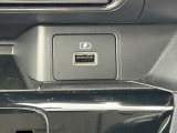 運転席前にはUSB充電ポート