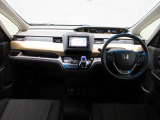 Honda車が初めての方にも扱いやすく分かりやすいインパネ周りと各種スイッチ類です。