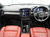 XC40 B4 AWD インスクリプション 4WD 