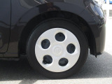 タイヤサイズは145/80R13です。