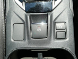 電動パーキングで楽々駐車できます。