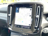 【9インチタッチスクリーン純正HDDナビ】「Apple Car Play」「Android Auto」対応のボルボ先進ナビゲーション「SENSUS」。最新地図データへ無料更新してお渡しします。