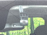 【ドライブレコーダー】ドライブレコーダー装備!走行中はもちろん、あおり運転や事故に遭遇した際、映像で記録し、万一のリスクに備えます。※記録用SDカードはお客様ご自身でご準備いただく必要があります。