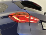 BMW伝統のL字型テールライト