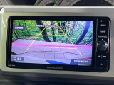 【バックカメラ】駐車時に後方がリアルタイム映像で確認できます。大型商業施設や立体駐車場での駐車時や、夜間のバック時に大活躍!運転スキルに関わらず、今や必須となった装備のひとつです!