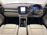 XC40 ウルトラ B4 AWD 4WD 