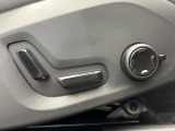 【パワーシート】スイッチ一つで簡単にシート位置の微調整が可能!電動だから力もいりません!自分に最適なシートポジションにセットして、快適なドライブをお楽しみください。