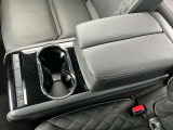 2列目にはシートヒーターに加えてベンチレーションも付いておりますので季節問わず快適にお過ごしいただけます。