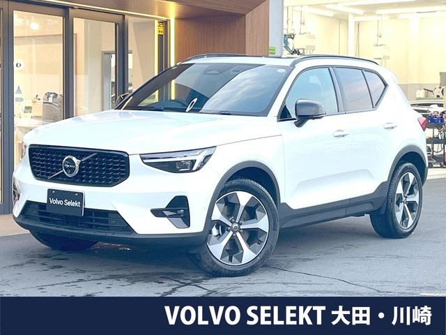 XC40 ウルトラ B4 AWD ダークエディション 4WD 