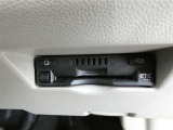 ビルトインタイプのETC車載機です。見た目もスマートで料金所通過もキャッシュレスです。