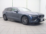 購入後は全国のVOLVO正規ディーラーにてアフターサービスをお受けいただけます。定期点検サービス、延長保証などの有料サービスも手厚くご用意しておりますので、ご不安事はお気軽にご相談下さい。