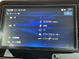 Bluetooth対応の日産純正ナビなのでスマホの音楽を車内で聴けるのでお出かけの時もお気に入りの曲を聴きながらノリノリドライビング♪