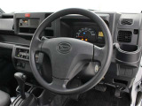 運転席廻りです。