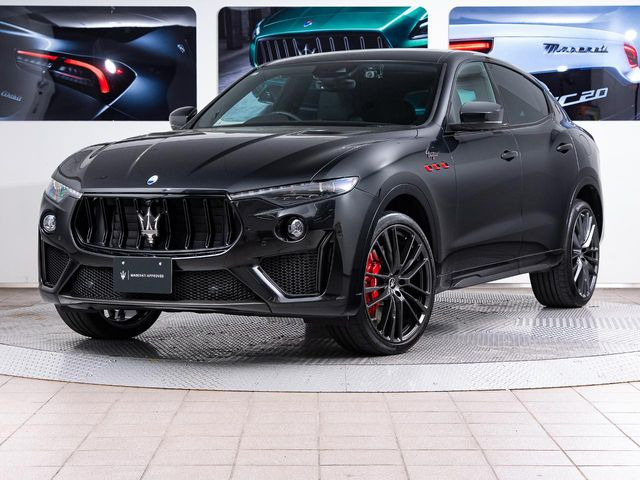 レヴァンテ トロフェオ 4WD