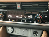 オートエアコンは、温度や風量を自動で調整してくれるため、運転に集中でき、疲労軽減にもつながります。また、車内の温度を一定に保つことで、結露やカビの発生を防ぐ効果もあります。