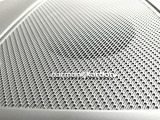 【harman kardon】ハーマンカードンのHi-Fiスペシャリストと共に、モデル別に開発・設計された専用チューニングが臨場感溢れる音響空間を実現しています。