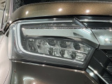 LEDヘッドライトは、点灯の瞬間から最大光量を発揮し、突然暗くなるトンネルなどでの安定感を高めます。