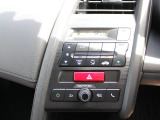 オートエアコンなので設定した温度で車内の温度を保ってくれます♪