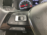 ◆クルーズコントロールにレーダーセンサーを組み合わせ、先行車を測定し設定されたスピードを上限に自動で加減速を行います。一定の車間距離を維持することで、長距離走行でのドライバーの疲労を低減させます。
