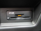 【ETC】ここにETC付いてあります〈運転席右下〉!!高速道路の料金所もスイスイ♪