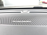 【harman kardon】ハーマンカードンのHi-Fiスペシャリストと共に、モデル別に開発・設計された専用チューニングが臨場感溢れる音響空間を実現しています。