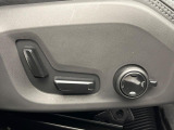 【パワーシート】スイッチ一つで簡単にシート位置の微調整が可能!電動だから力もいりません!自分に最適なシートポジションにセットして、快適なドライブをお楽しみください。
