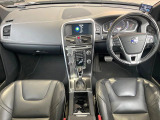 XC60 T6 AWD Rデザイン 4WD 