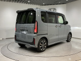 自動車保険・JAFも取り扱っております。また、お客様のご希望で保証延長(有償・一部の車種では取り扱いできません)もご準備しております。