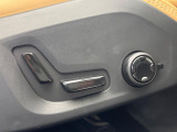 【パワーシート】スイッチ一つで簡単にシート位置の微調整が可能!電動だから力もいりません!自分に最適なシートポジションにセットして、快適なドライブをお楽しみください。