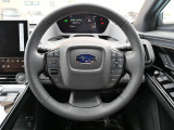 インテリアに合わせたステアリングはドライバーのことを考え、運転しやすい形状・大きさです。