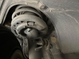 お車を安心してお乗りいただく為には、足回りの定期点検が欠かせません。サービスサポート(有償保証)では無料点検もご提供しており、安心のカーライフをお過ごしいただけるサポート体制が整っています。