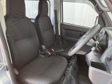 運転席広々