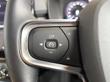 【全車速対応アダプティブクルーズコントロール】ミリ波レーダー+ステレオカメラ+赤外線により前方車輌を認識し、速度や車間距離を維持・調整。高速道路走行時や渋滞時にドライバーの負担を大幅に軽減します。