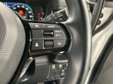 クルーズコントロールを装備しています。高速道路などで一定の速度で走ってくれるので運転が楽ですよ!速度を設定できますので、スピードの出しすぎにも注意できます。