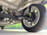 お車を安心してお乗りいただく為には、足回りの定期点検が欠かせません。サービスサポート(有償保証)では無料点検もご提供しており、安心のカーライフをお過ごしいただけるサポート体制が整っています。
