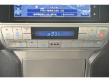 お好きな温度に設定すれば自動的に温度を調節、車内を快適空間に仕上げてくれます。