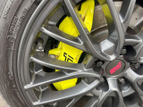 【ブレンボ製キャリパー】ハイパワー車両には強力なブレーキが必須!世界のスーパーカーにも採用されるイタリアの高級メーカー「ブレンボ」を装着!色鮮やかなキャリパーがスポーティな印象を引き立てます♪