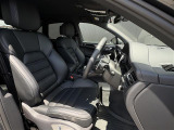 ◆LIBERALAは、輸入車選びの新たなスタイルを提案するインポート・セレクト・ブランドです。オーナー様となる方がクルマから直接感じる感性を第一にした、最良の一台との出会いをコーディネートいたします。