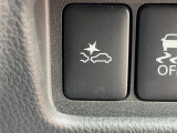【三菱e-Assist】走行中に前方の車両等を認識し、衝突しそうな時は警報とブレーキで衝突回避と被害軽減をアシスト。より安全にドライブをお楽しみいただけます。