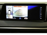 バックカメラが付いているので後方確認が非常にしやすいです。今や運転初心者も熟練者も必須装備!ついていて損はないですね♪