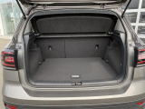 フォルクスワーゲンの車には、フォルクスワーゲンの専門知識が必要とされます。専用の機器・設備と専門技術でお客様のロングカーライフをお約束いたします。