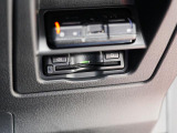 ETC車載器搭載です。スマートICも増えてきており、必須装備といって良い便利装備です。