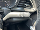 【 オートライト 】オートライトなのでライトの点け忘れを気にすることなく運転が出来ます。